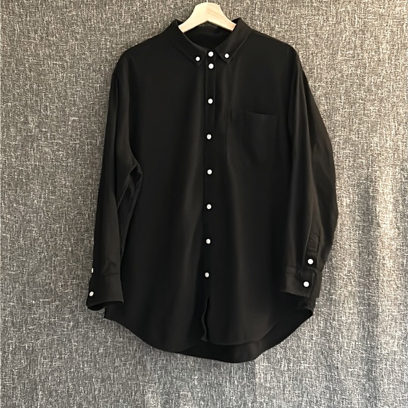Loose fitting black button down, men’s shirt easily unisex - Picture 1 of 7